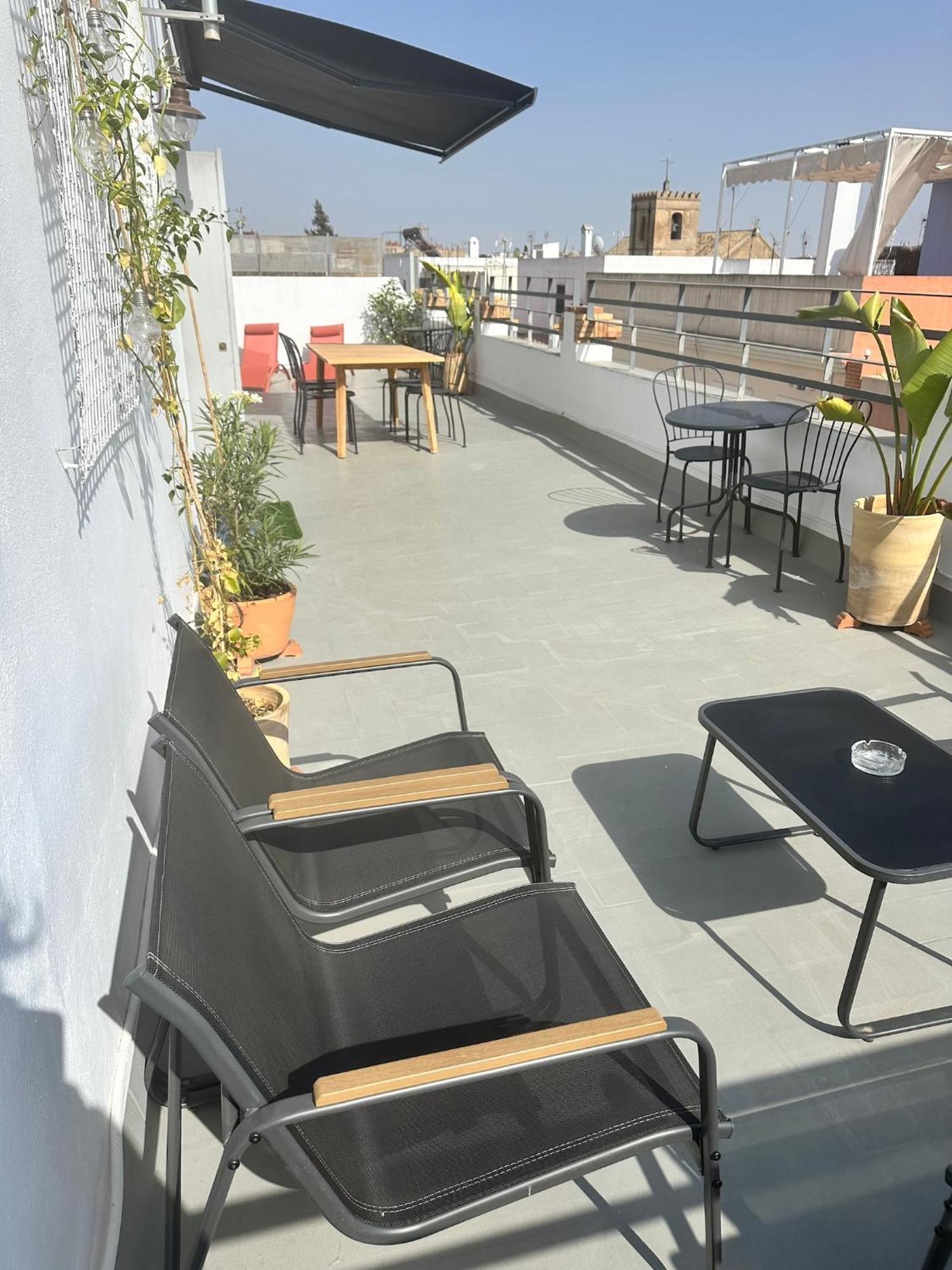 Almazen Apartamentos, Arrayan 23 إشبيلية المظهر الخارجي الصورة