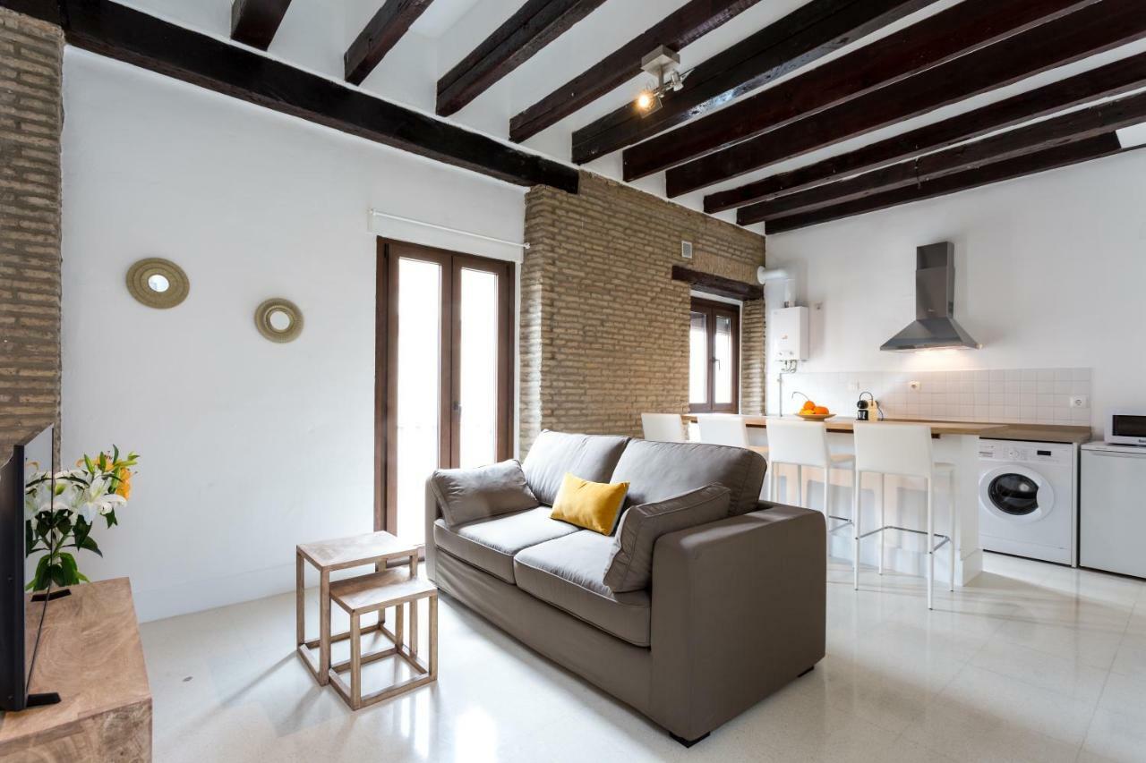 Almazen Apartamentos, Arrayan 23 إشبيلية المظهر الخارجي الصورة