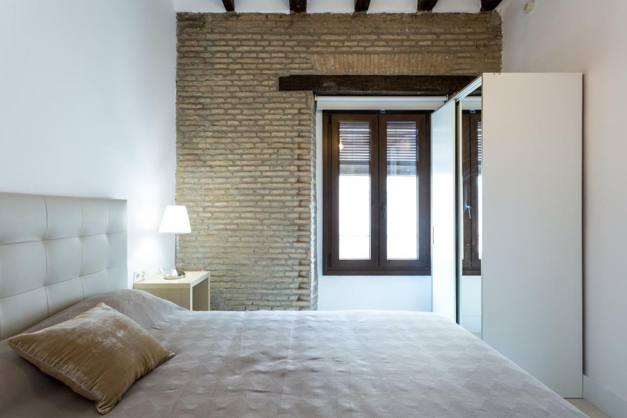 Almazen Apartamentos, Arrayan 23 إشبيلية المظهر الخارجي الصورة