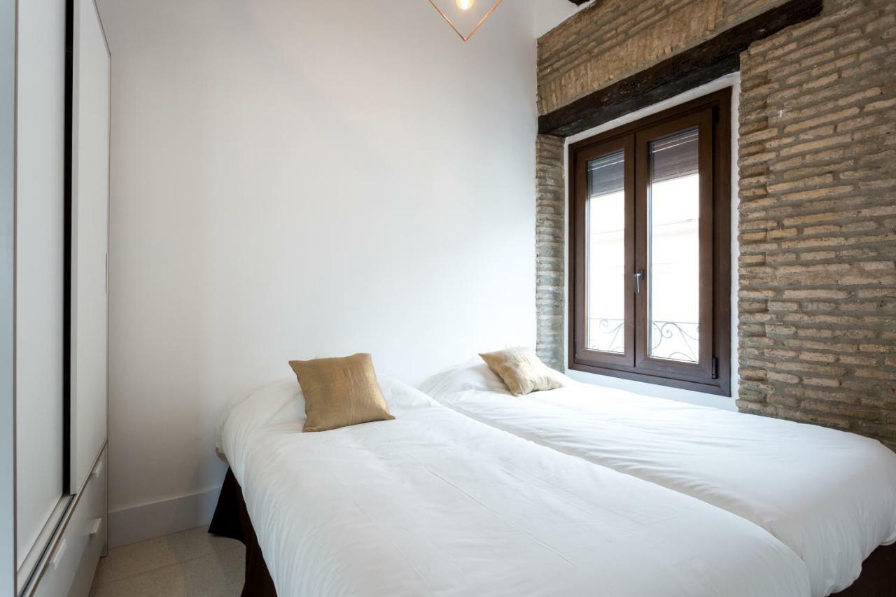 Almazen Apartamentos, Arrayan 23 إشبيلية المظهر الخارجي الصورة
