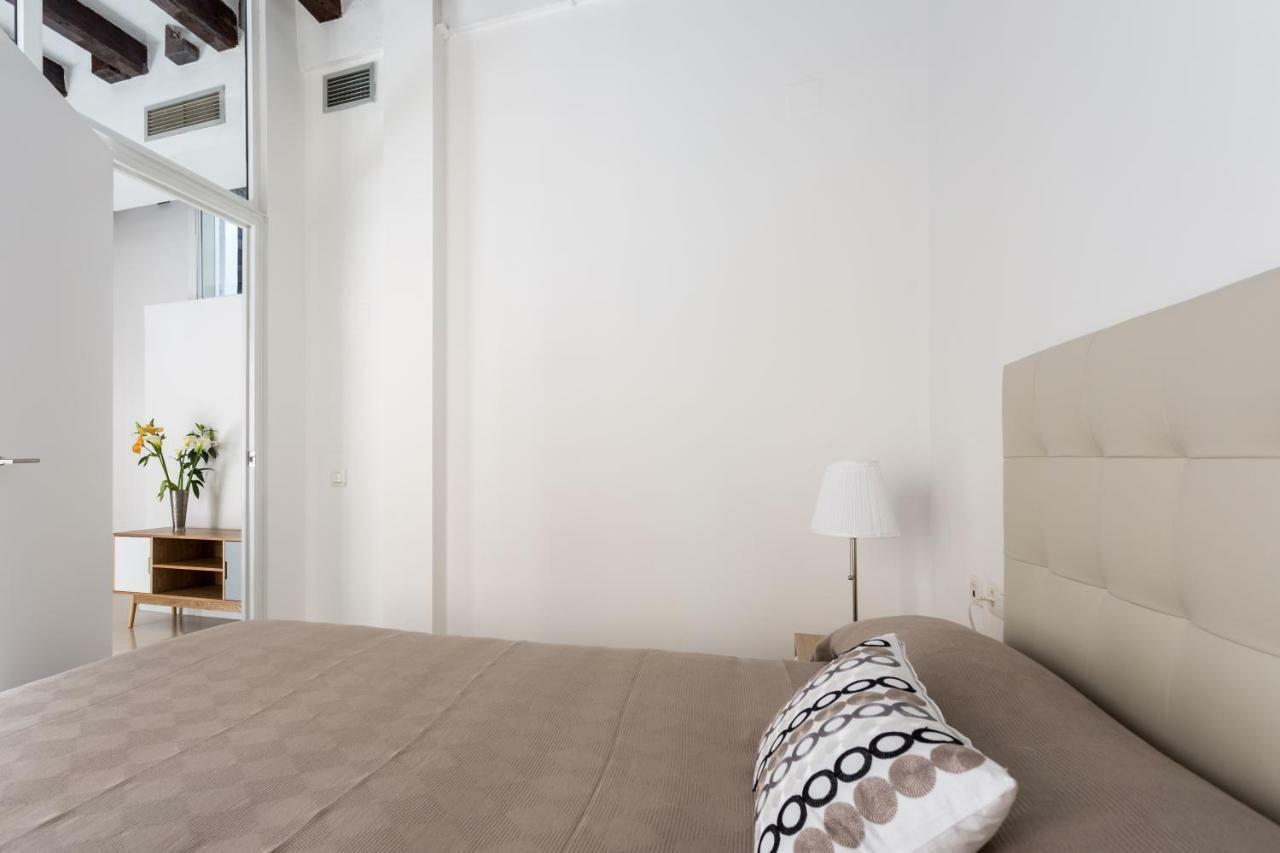 Almazen Apartamentos, Arrayan 23 إشبيلية المظهر الخارجي الصورة