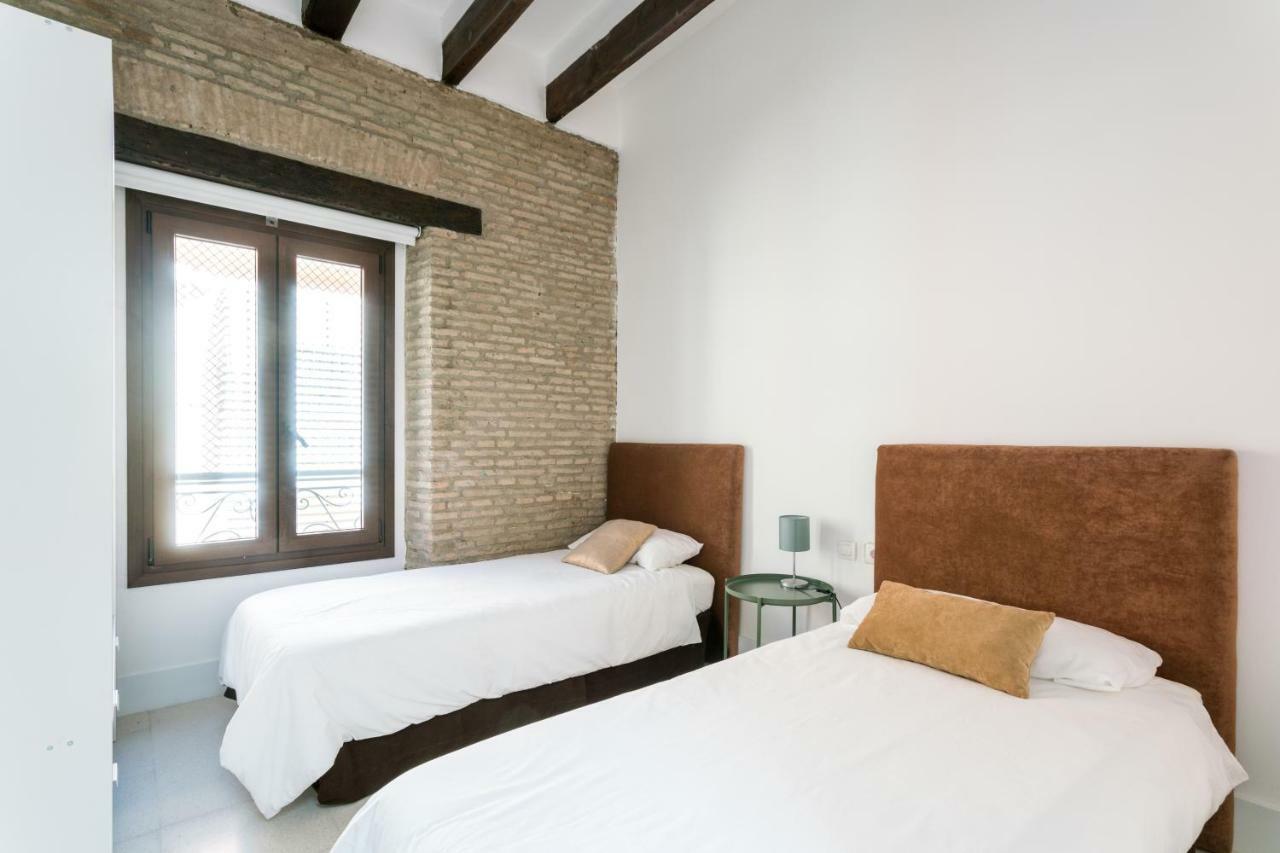 Almazen Apartamentos, Arrayan 23 إشبيلية المظهر الخارجي الصورة